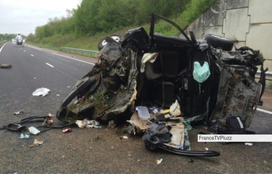 7 killed in traffic accident in France