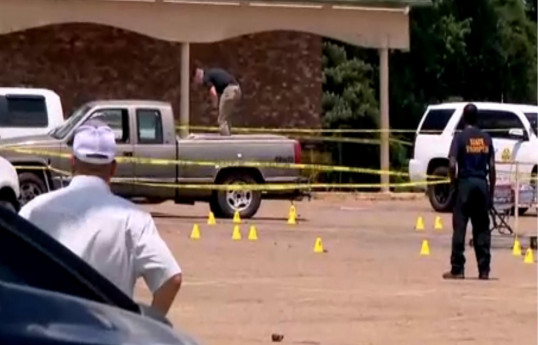 3 killed, 10 wounded in mass shooting in U.S. Arkansas