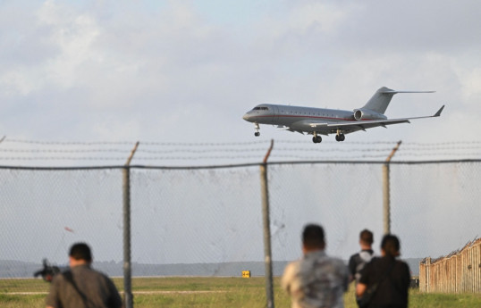 Plane carrying Wikileaks founder lands in Saipan