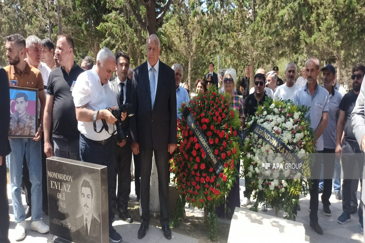 Remains of Elman Javadov, First Garabagh War Martyr, laid to rest in Azerbaijan's Sumgait-PHOTO 