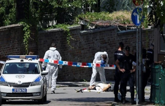 Crossbow-Wielding attacker wounds Police Officer outside Israeli Embassy in Serbia