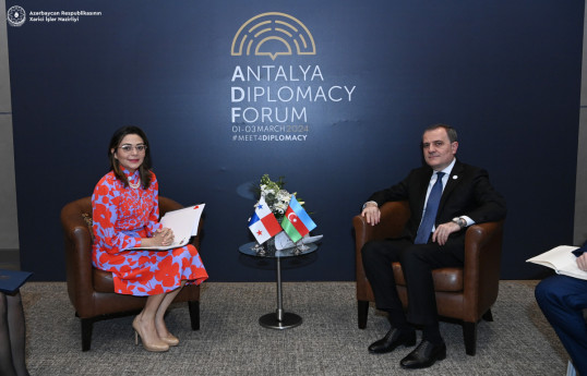  Janaina Tewaney, Minister of Foreign Affairs of the Republic of Panama and Jeyhun Bayramov, Minister of Foreign Affairs of Azerbaijan