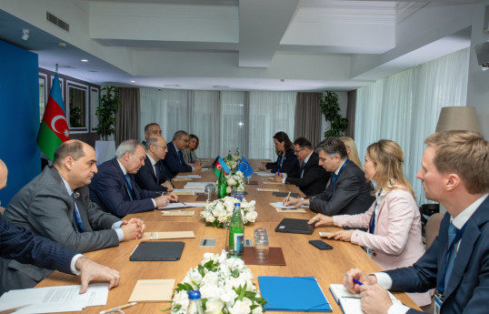 EU and Azerbaijan mull cooperation in field of energy