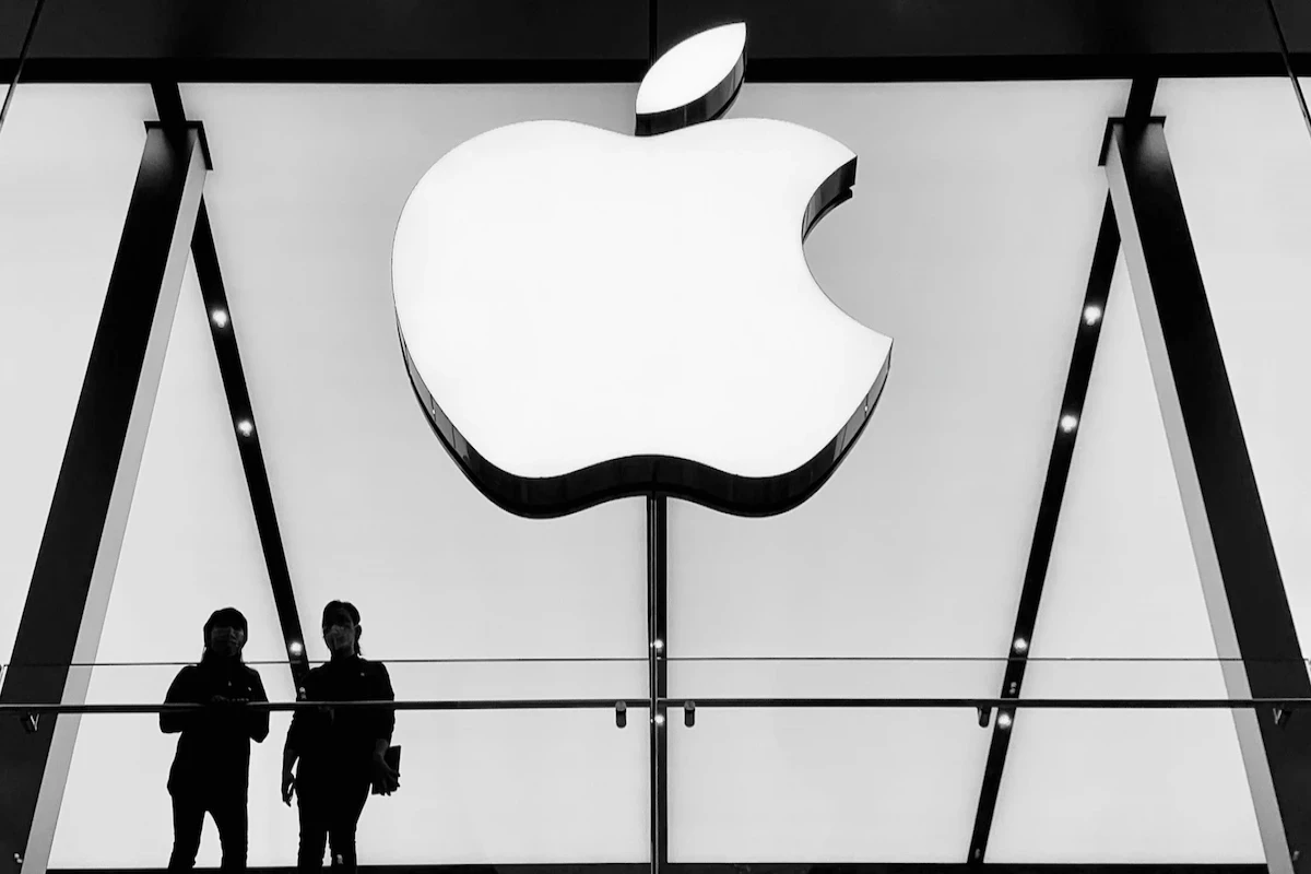EU slaps Apple with 1.8-bln-euro antitrust fine