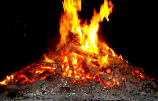 Azerbaijan celebrates Fire Tuesday of Novruz Holiday