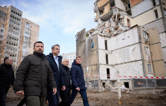 Volodymyr Zelenskyi and Greek PM's convoy came under fire in Odessa