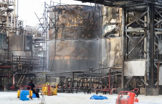 1 killed, 3 wounded in fire at private refinery in S. Iran
