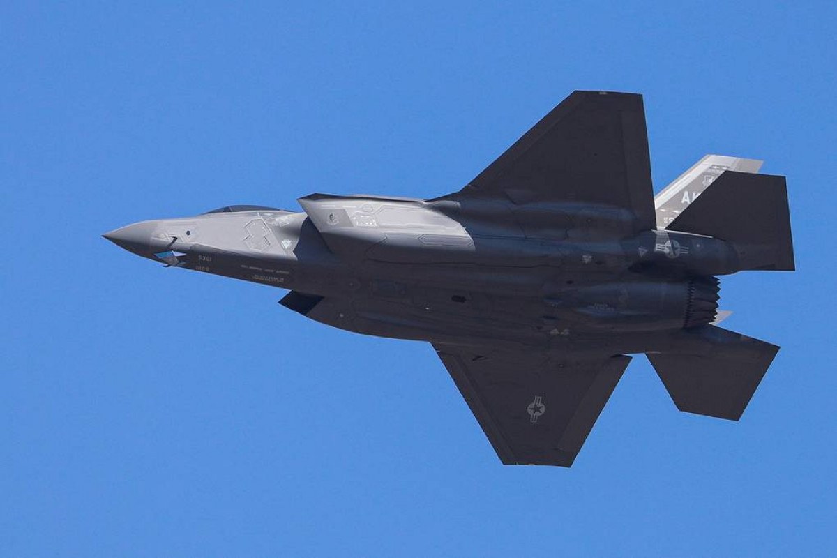 Pentagon officially certifies F-35A fighter to carry nuclear bomb — Breaking Defense