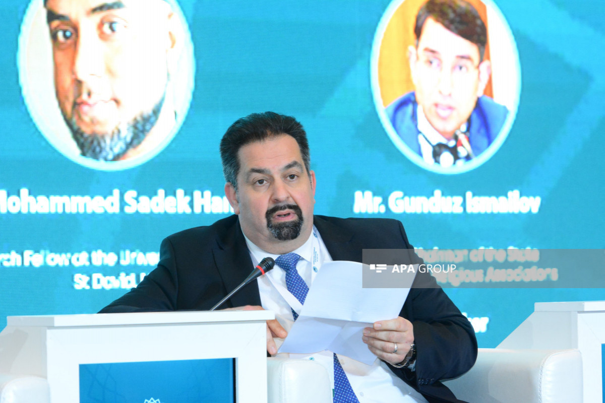  Aiman Mazyek, Chairman of the Central Council of Muslims in Germany (ZMD) 