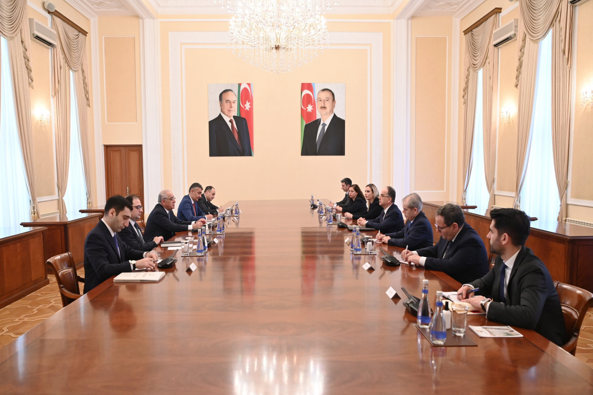 Azerbaijani Prime Minister meets with Albanian President