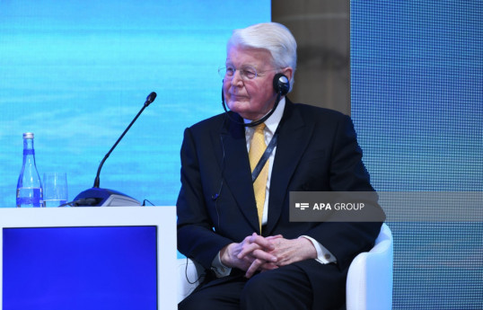 Azerbaijan resolved a fateful problem by military means: ex-President of Iceland