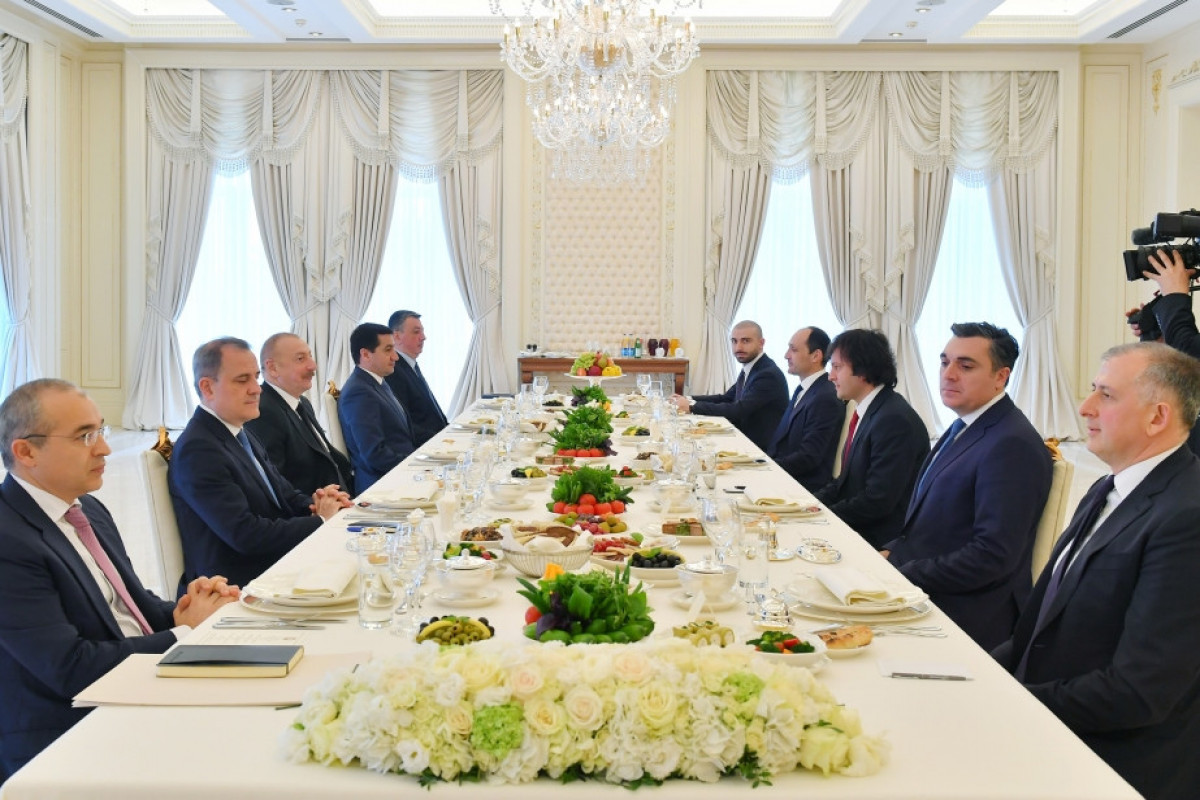 President Ilham Aliyev held expanded meeting with Prime Minister of Georgia Irakli Kobakhidze-UPDATED 