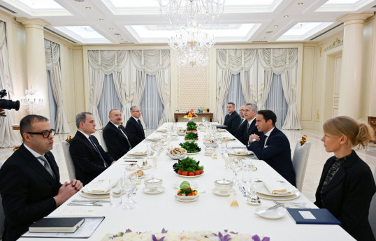 President Ilham Aliyev holds extended meeting with NATO Secretary-General during dinner