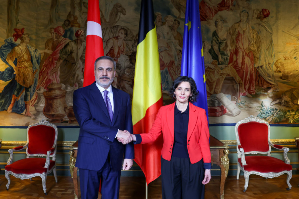 Turkish FM meets with Belgian counterpart