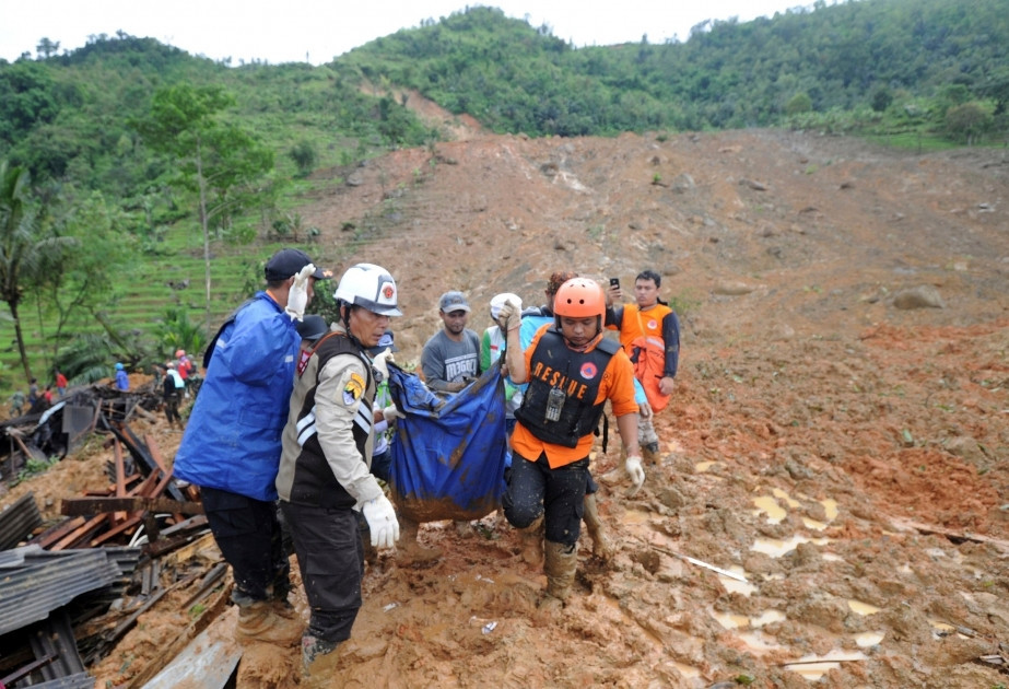 Death toll from landslide in Indonesia's West Java rises to 7 - Vimarsana News