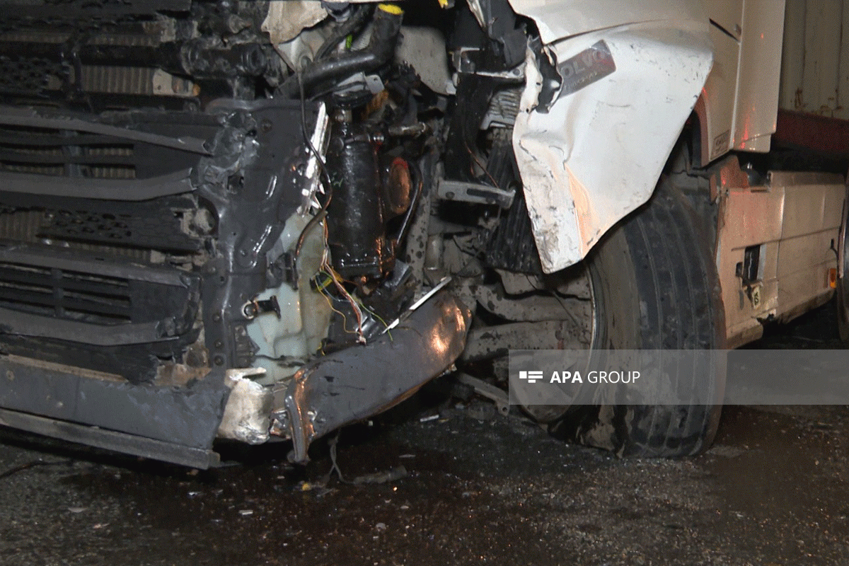 Severe traffic accident kills two, injures two others in Baku-PHOTO 