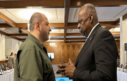 US Defense Sec. Austin discusses with Ukraine's Defense Minister
