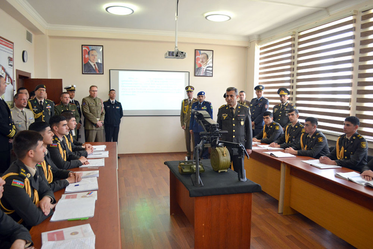 Military attachés from visited Higher Military School of Internal Troops of MIA