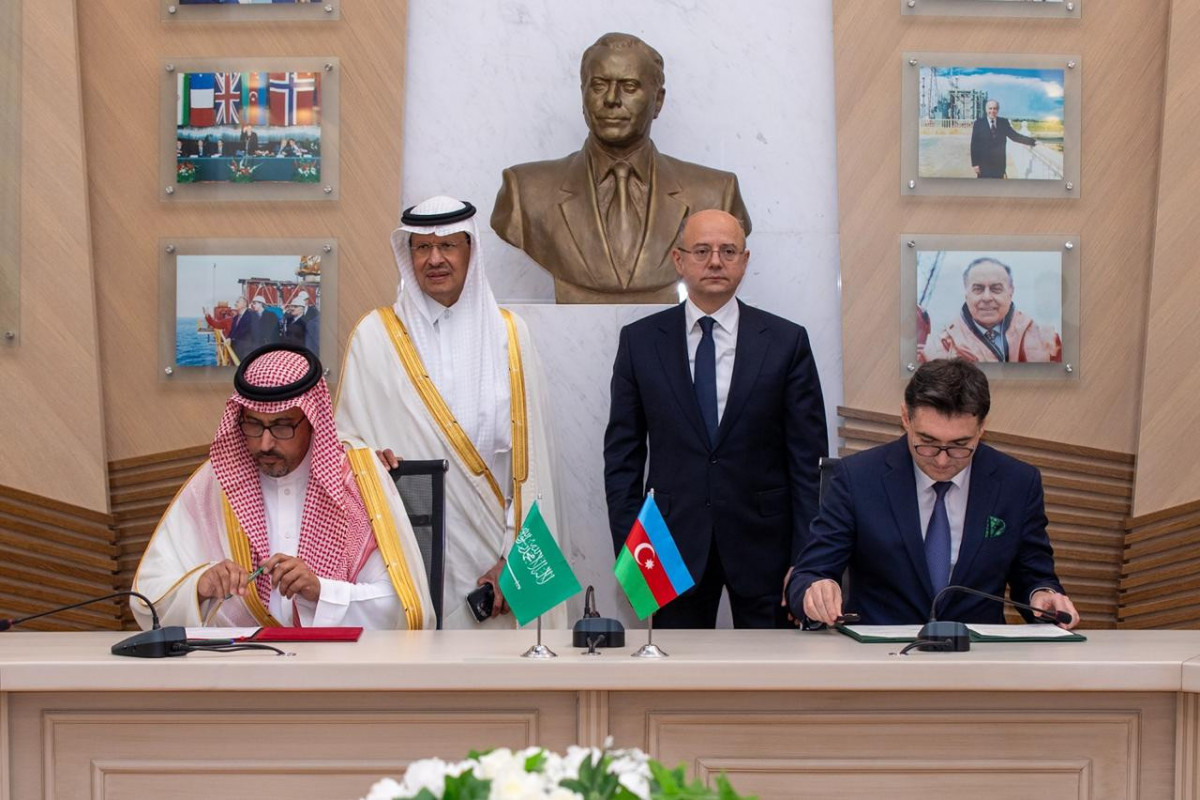 Azerbaijan, Saudi Arabia sign agreement on wind power project