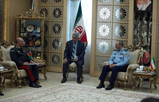 Commander of Azerbaijan's Combined Arms Army pays an official visit to Iran
