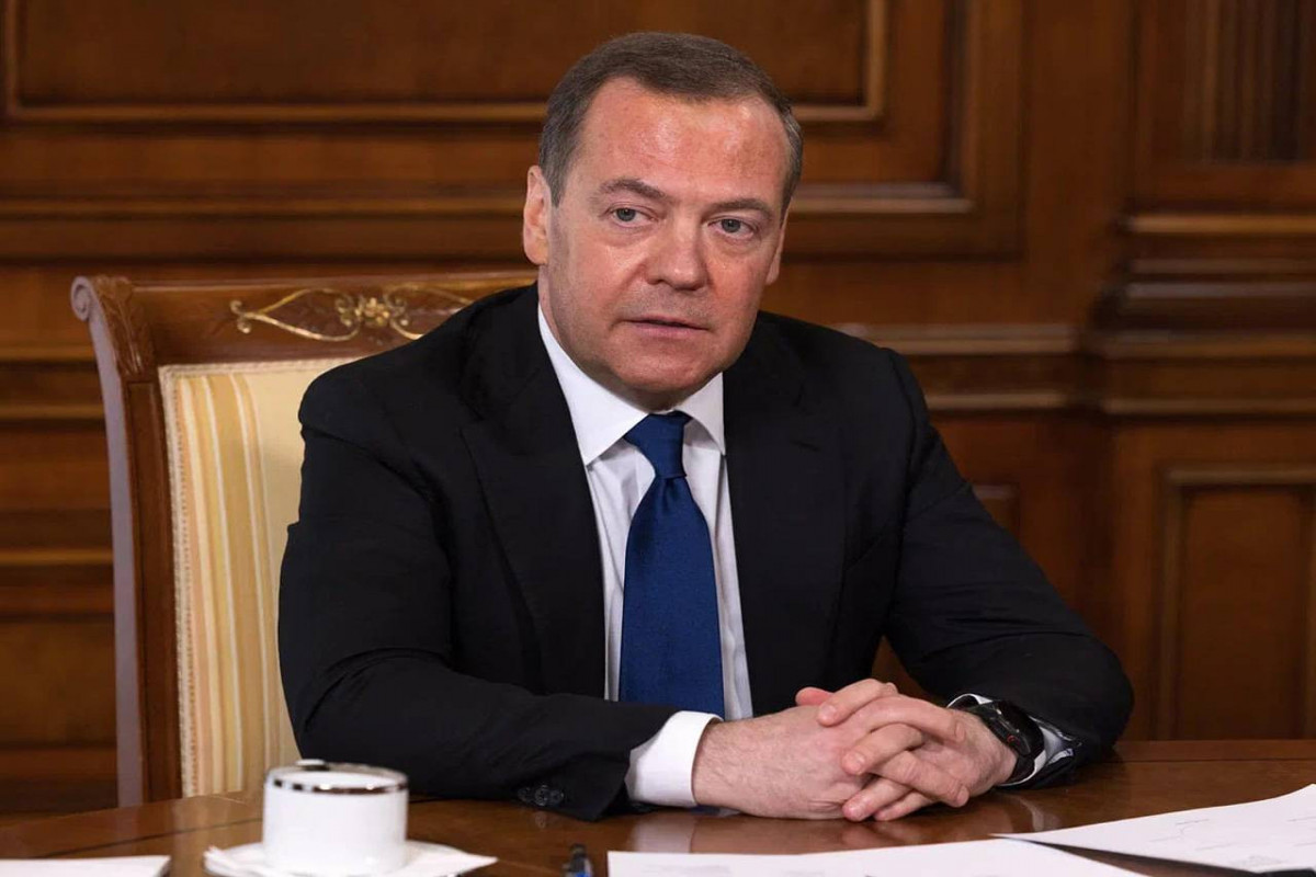 Medvedev gives warning amid talk of deploying Western troops to Ukraine