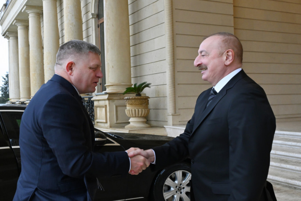 President Ilham Aliyev held one-on-one meeting with Prime Minister of Slovakia-UPDATED-1 