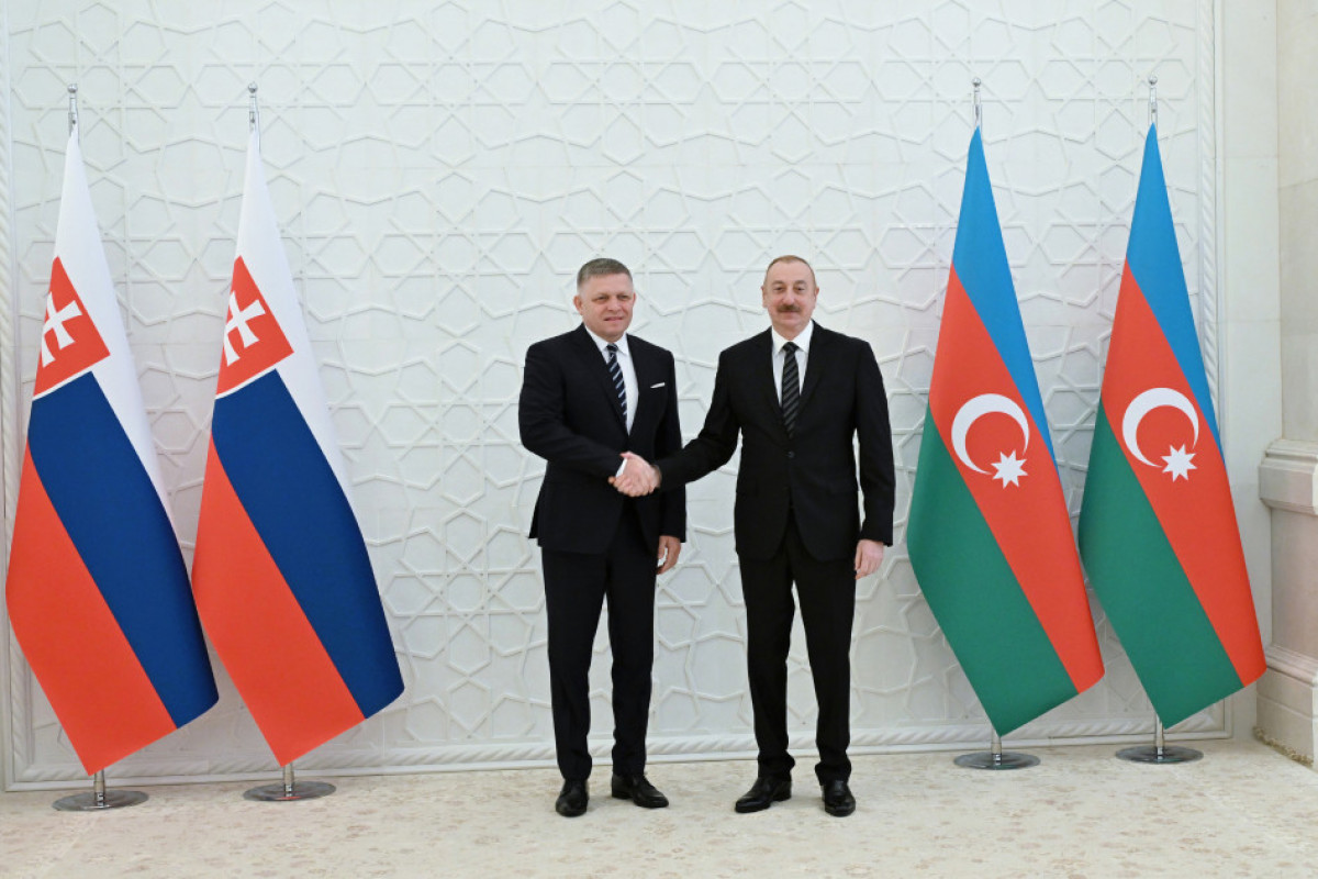 President Ilham Aliyev held one-on-one meeting with Prime Minister of Slovakia-UPDATED-1