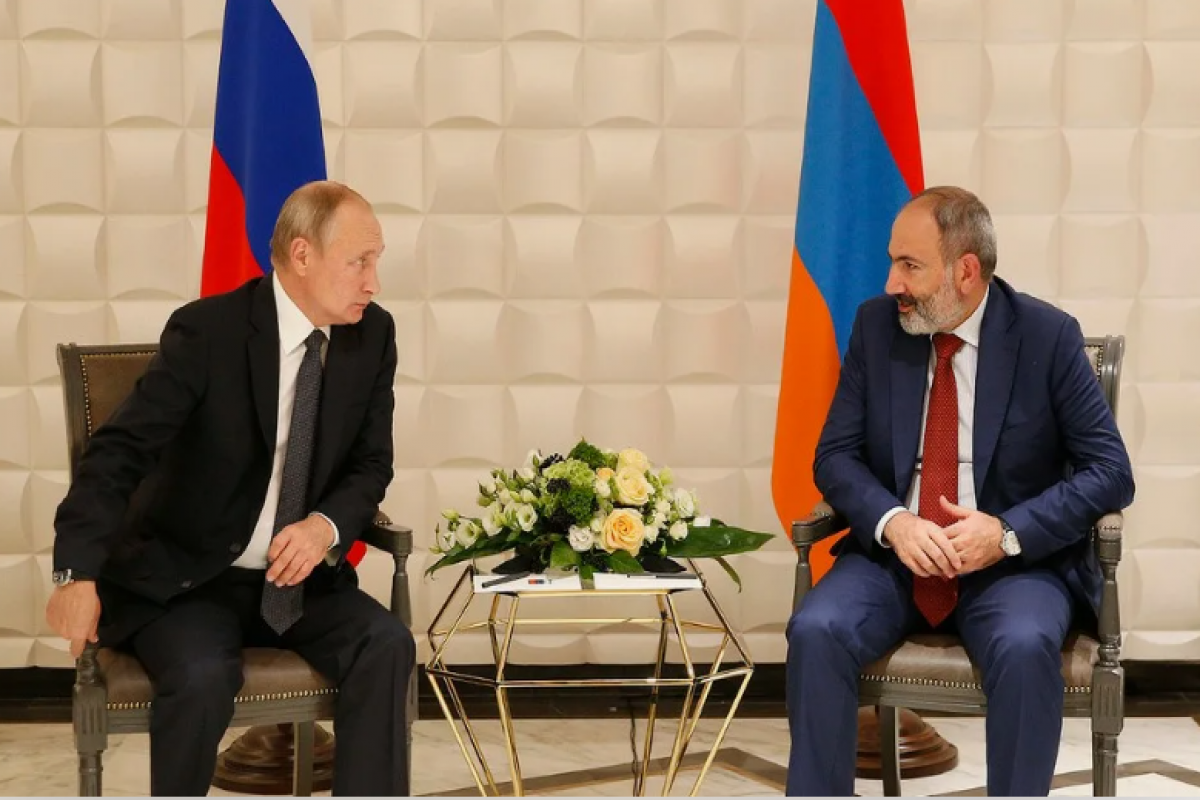 Russian President suggests Armenian PM discuss regional security issues behind closed doors-UPDATED