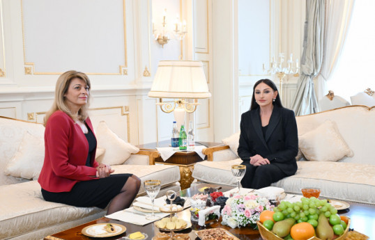 Desislava Radeva, First Lady of the Republic of Bulgaria and Mehriban Aliyeva, First Lady of the Republic of Azerbaijan