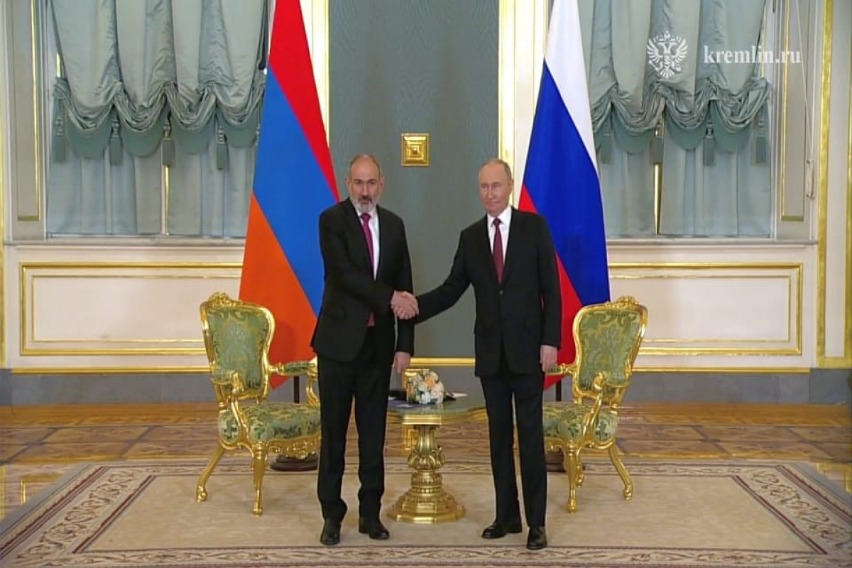 Putin, Pashinyan agreed upon undeployment of Russian militaries from posts on border with Azerbaijan besides Zvartnots airport
