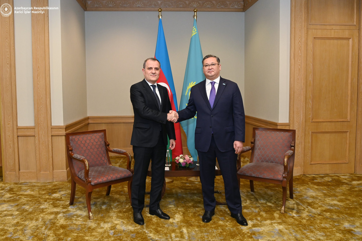 Azerbaijani FM meets with his Kazakh counterpart