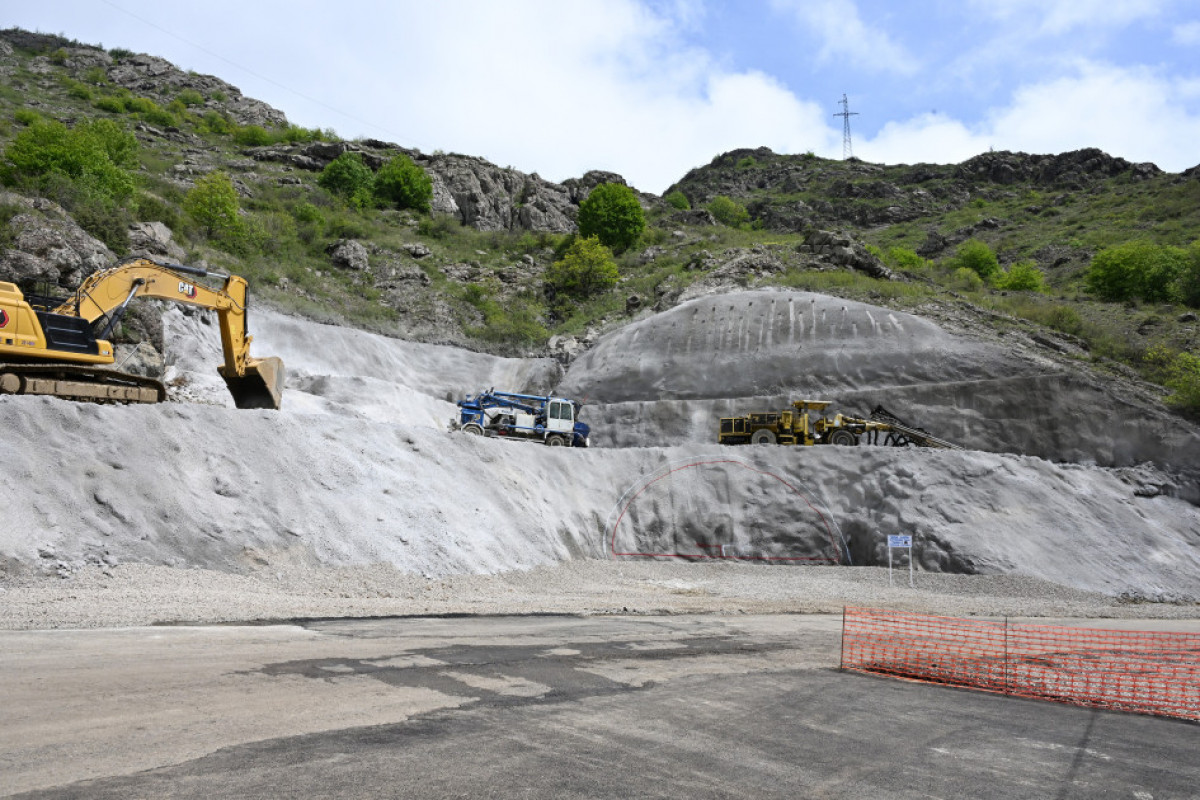 President Ilham Aliyev inspected progress of reconstruction of Khankendi-Shusha-Lachin highway-UPDATED 