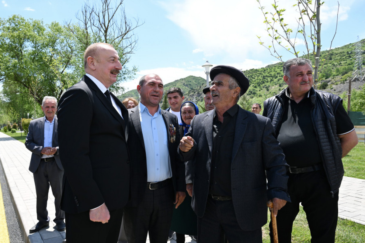 President Ilham Aliyev met with residents who had relocated to Sus village in Lachin district-UPDATED