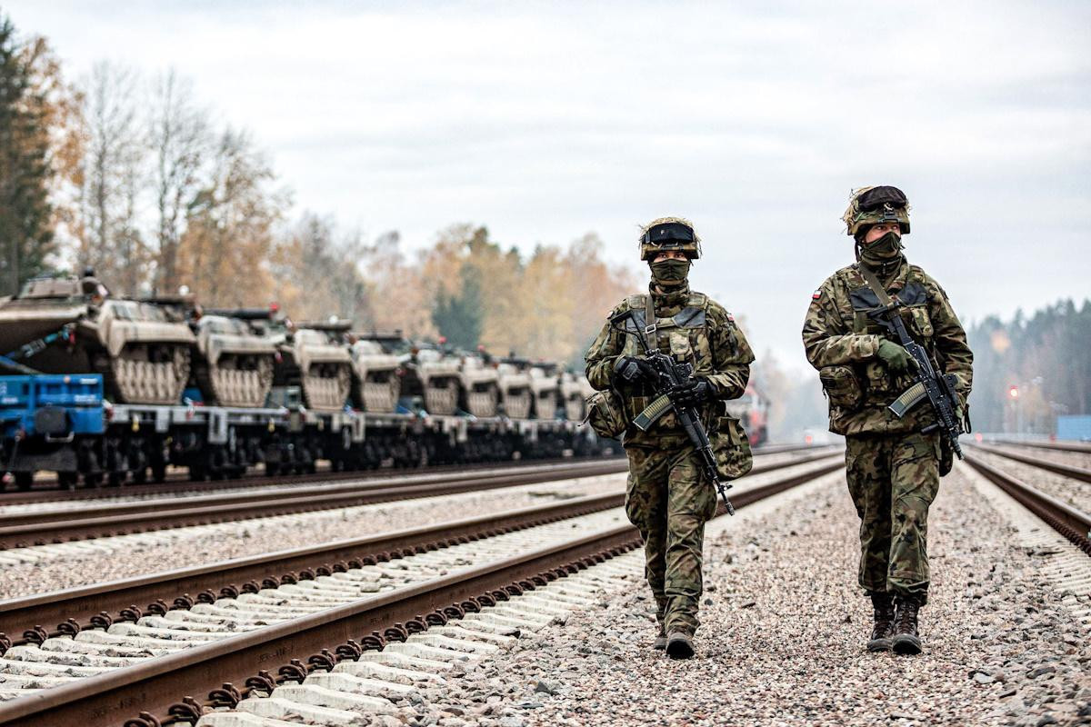 Swedish DefMin: "No plans to send personnel to Ukraine right now" - Vimarsana News