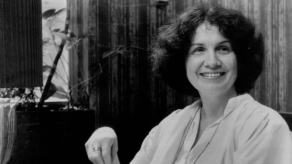 Canadian writer and Nobel prize winner Alice Munro dies at 92 - Vimarsana News
