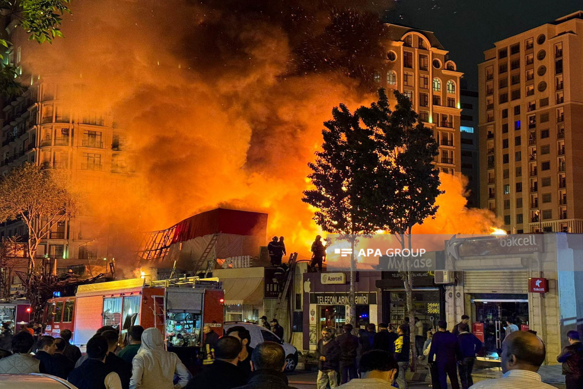 Fire breaks out in “Ag Ciceyim” flower shop in Baku-VIDEO