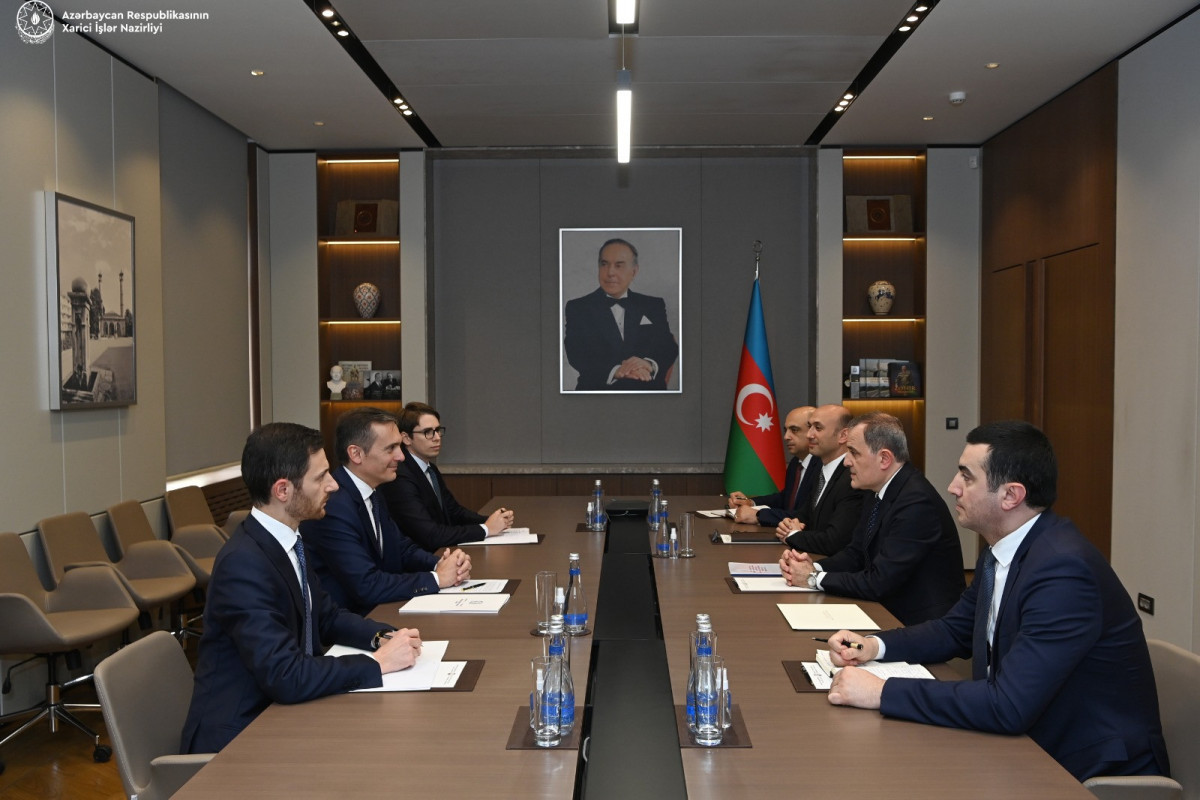 Italian Ambassador presented copy of his credentials to Azerbaijani FM