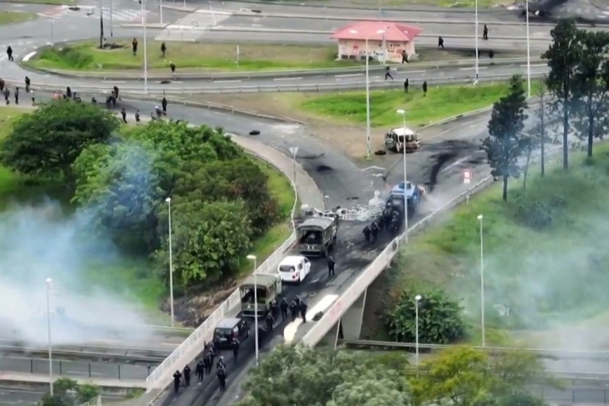 Clashes between independence supporters and French police continue in New Caledonia-VIDEO 
