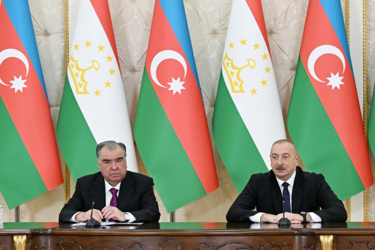 Ilham Aliyev, President of the Republic of Azerbaijan, and Emomali Rahmon, President of the Republic of Tajikistan