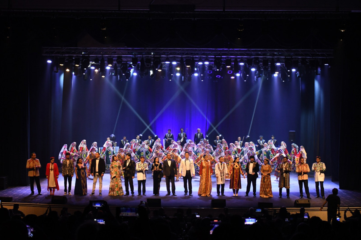Azerbaijan-hosted Days of Culture of Tajikistan wraps up -<span class="red_color">PHOTO
