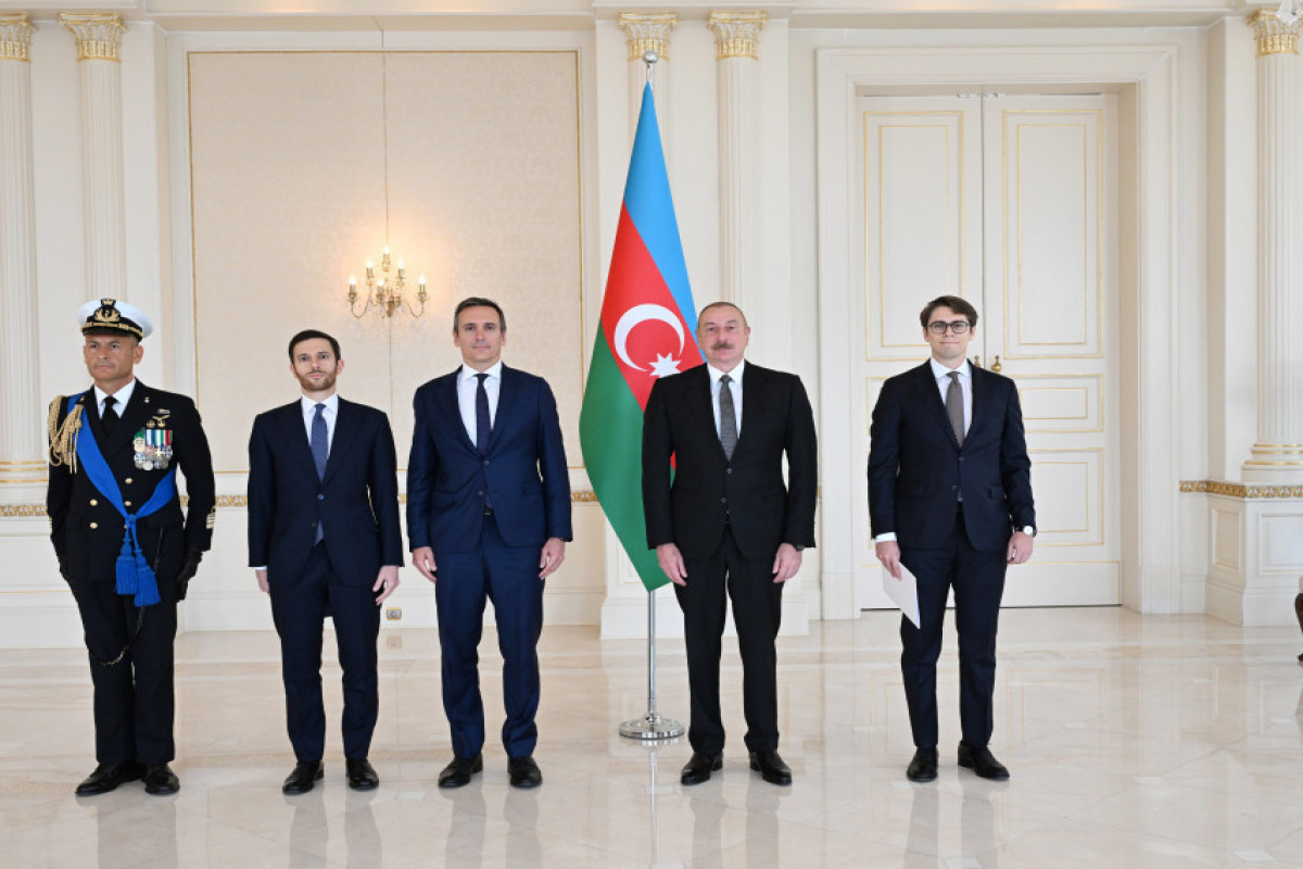 President Ilham Aliyev received credentials of incoming Italian ambassador to Azerbaijan