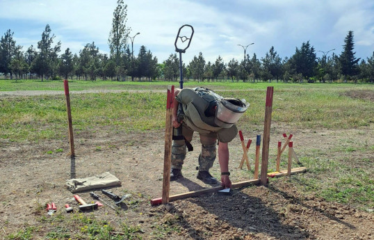 Engineering units hold combat training classes, Azerbaijan's Defense Ministry says - PHOTO 