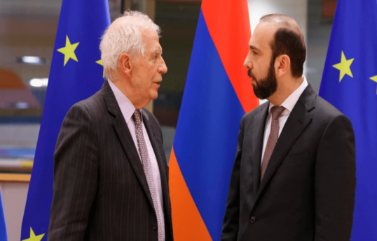 Josep Borrell, Ararat Mirzoyan