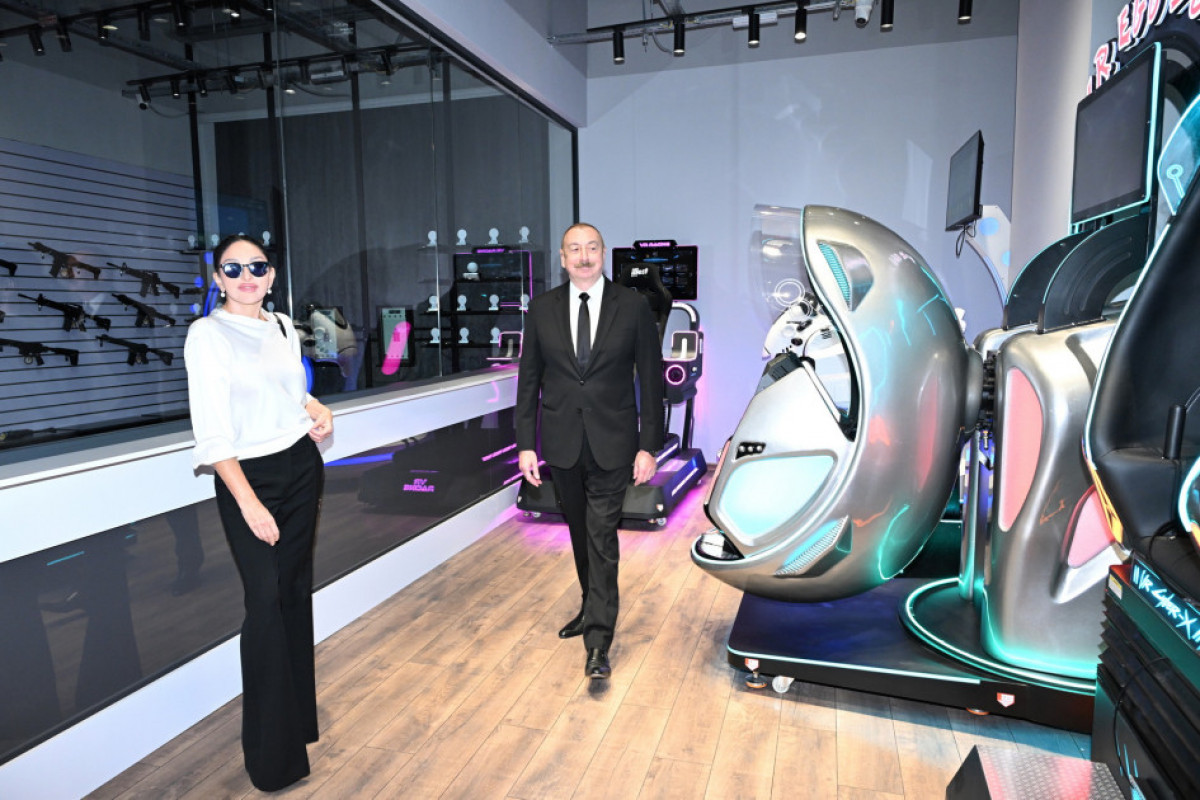 President Ilham Aliyev and First Lady Mehriban Aliyeva participated in presentation of Crescent Bay project and opening of Crescent Mall -UPDATED 