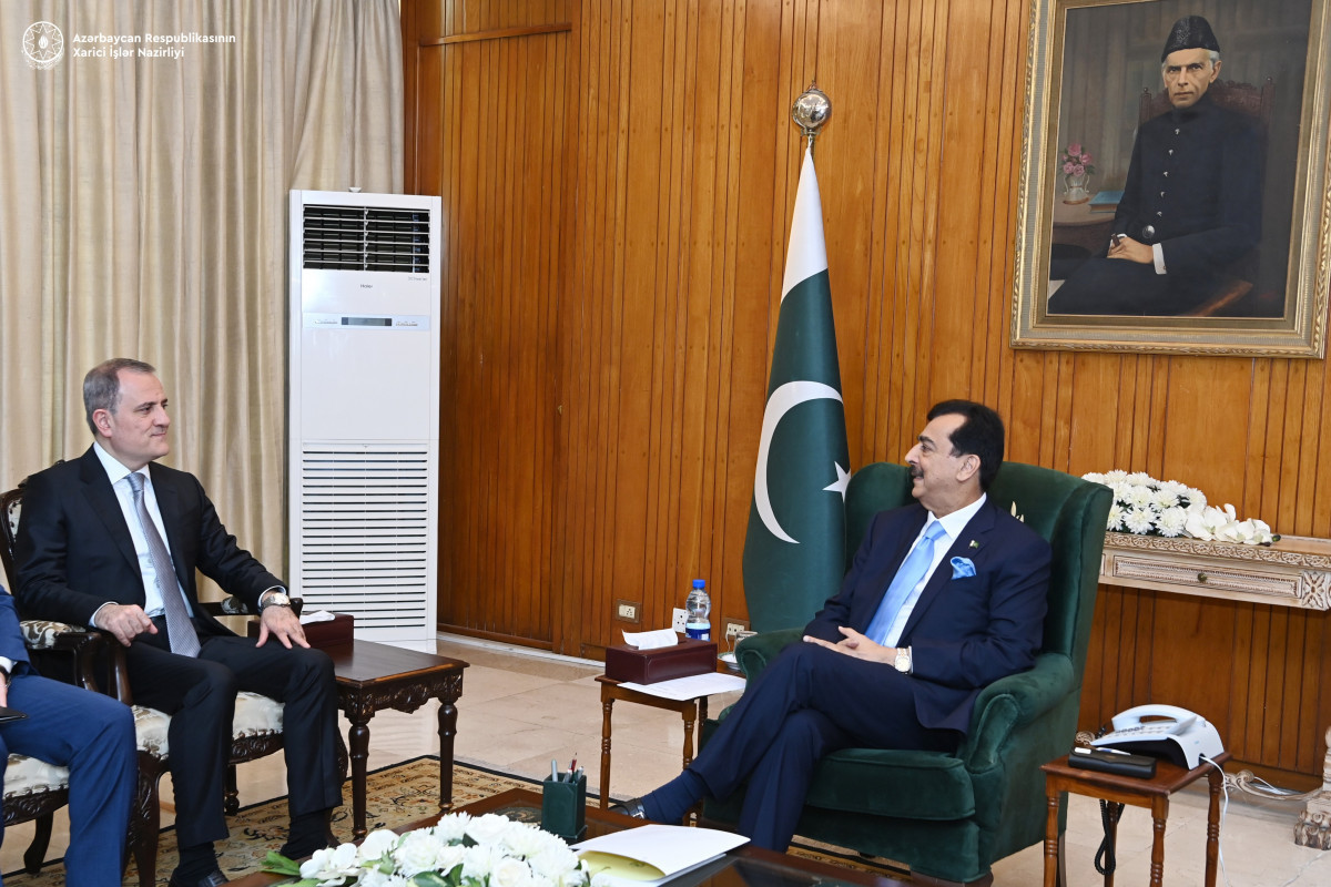 Minister Jeyhun Bayramov met with Acting President of Pakistan