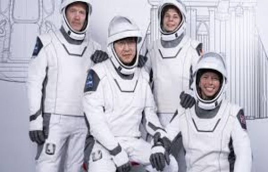 U.S. launches 1st human spaceflight mission to Earth's polar regions