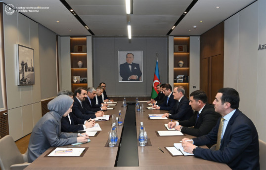 Azerbaijani FM discusses international security issues with Advisor to President of Iran -PHOTO 