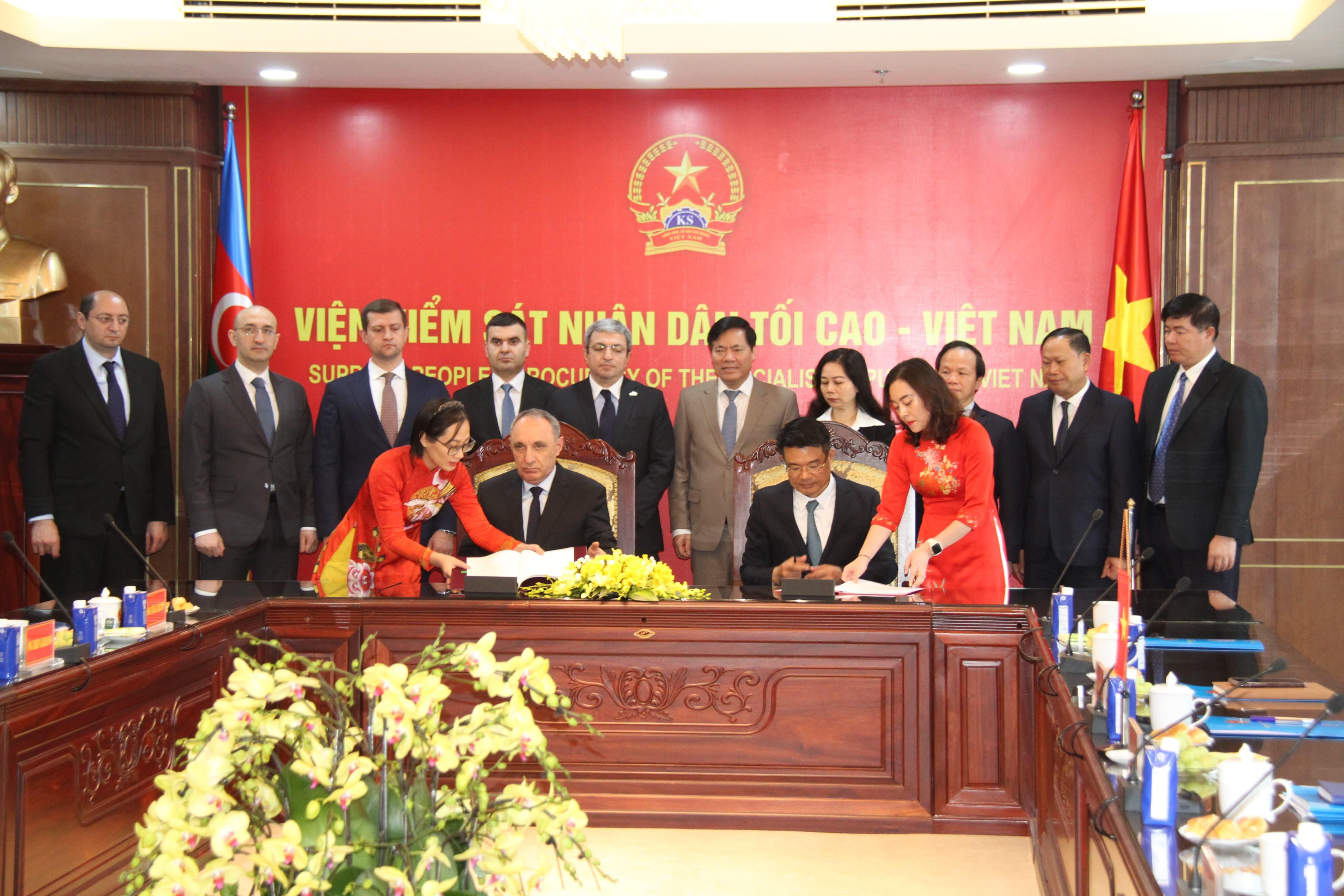 Azerbaijani Prosecutor General conducts official visit to Vietnam