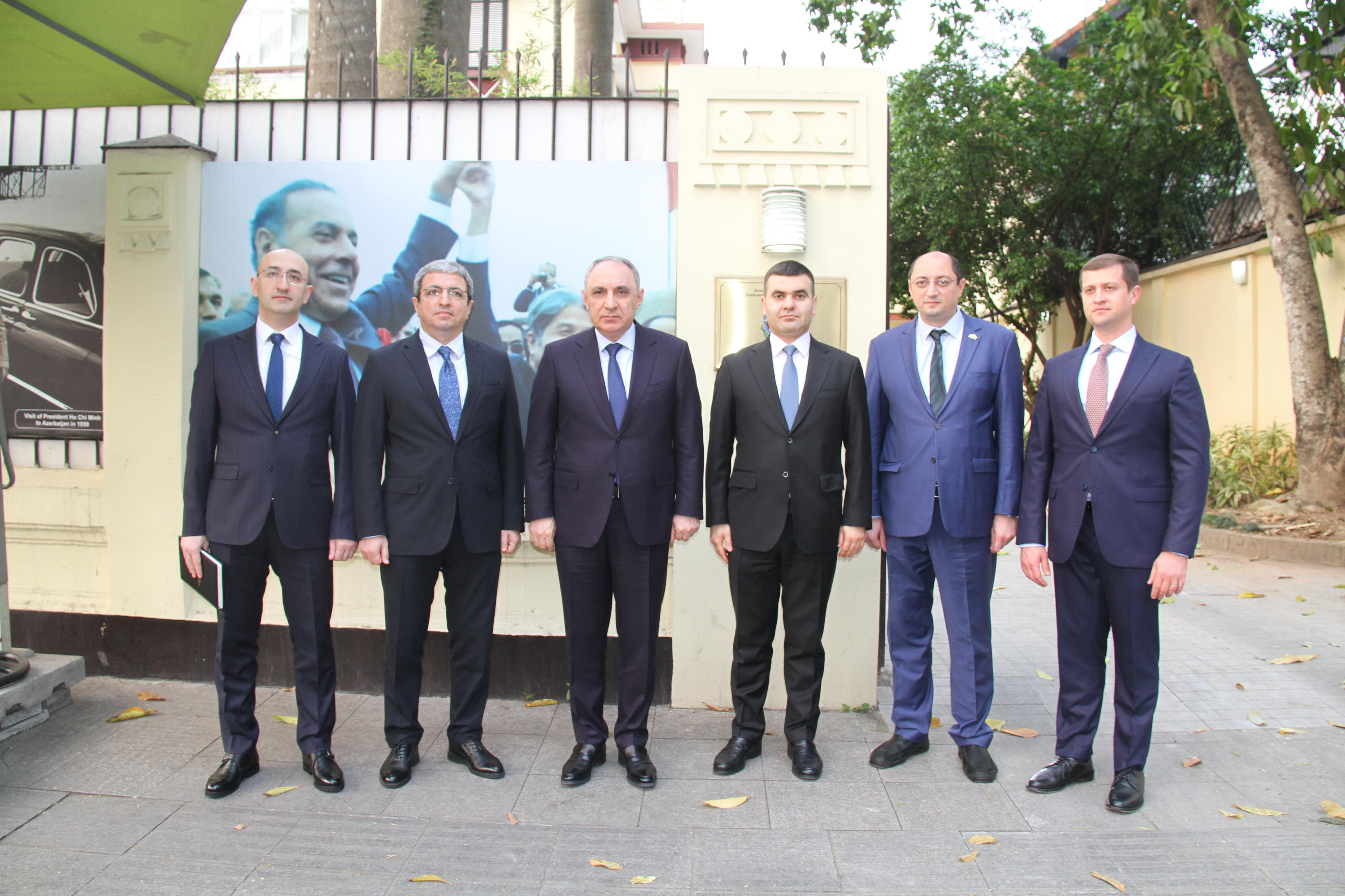 Azerbaijani Prosecutor General conducts official visit to Vietnam