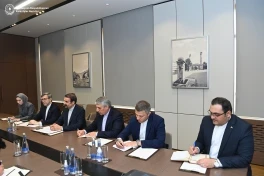 Azerbaijani FM discusses international security issues with Advisor to President of Iran -PHOTO 